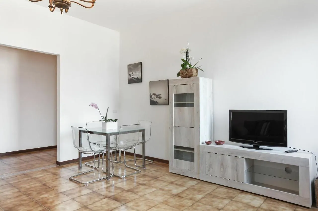 Tatil Evi Casa La Rivetta By Halldis Dongo İtalya